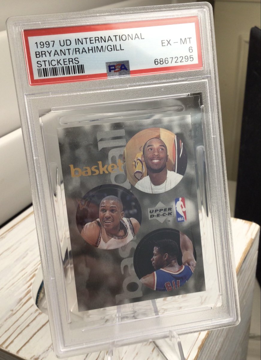 du47222292's tweet image. Final giveaway: 1997 Kobe 2nd  Year  -  Looks  18  (oh,  wait,  he  was  18)  
#Giveaway #lakers 
Like💎Follow💎Repost💎