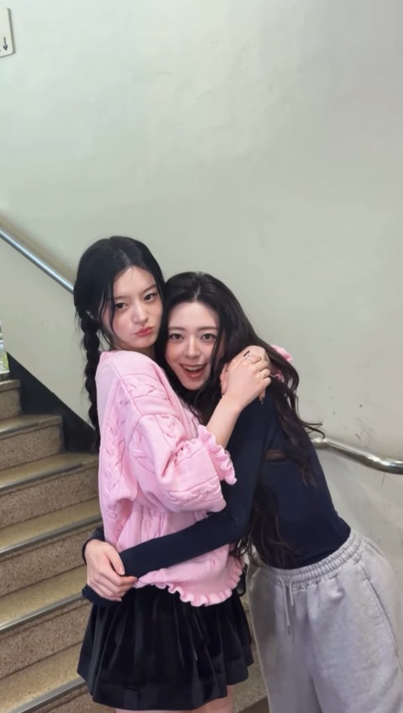 이거 뭐죠 진짜.............