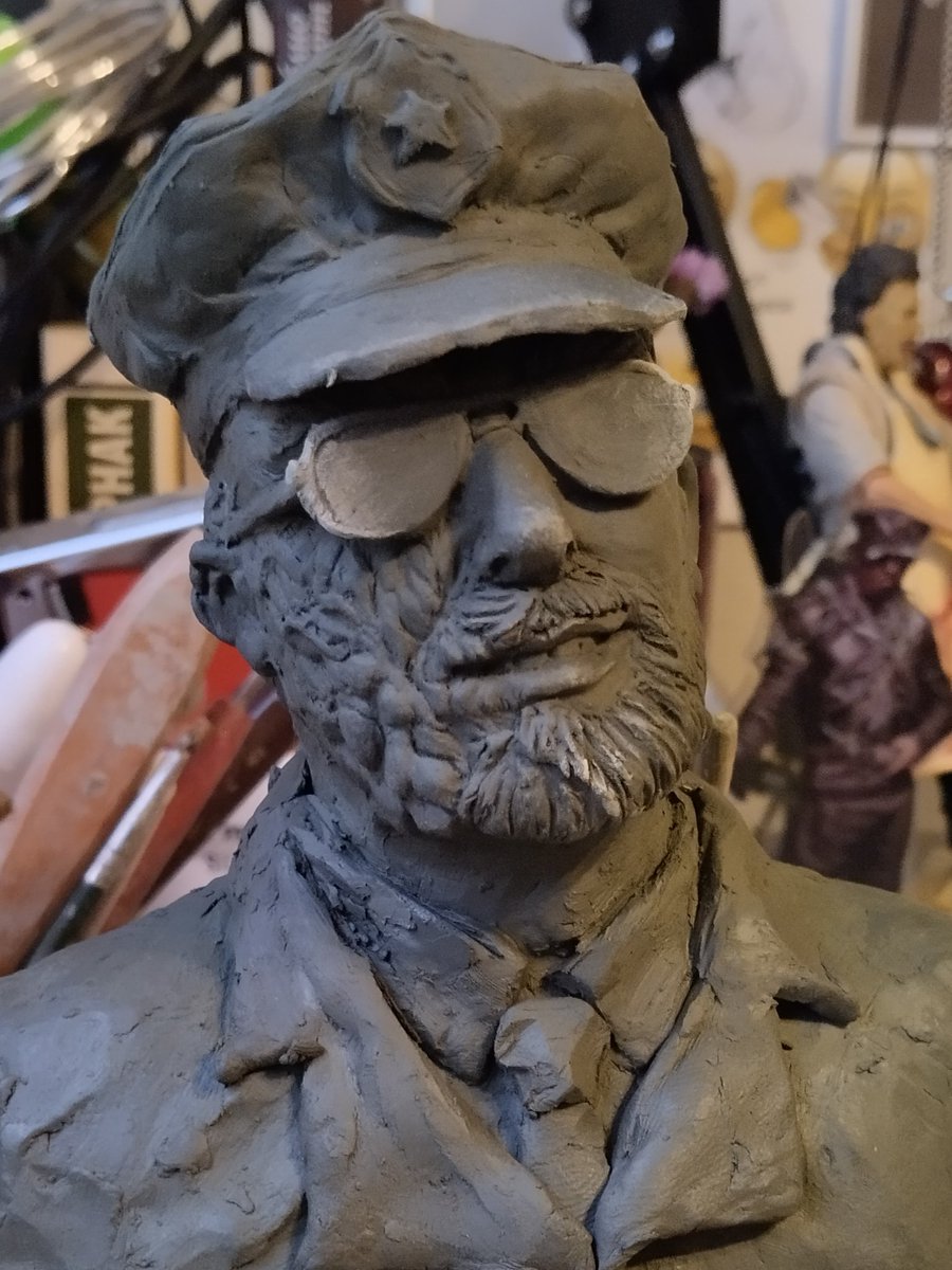 summerlyewe's tweet image. WIP for sergeant Coyle sculpture🎀
#wip #workinprogress #outlast #outlasttrials #lelandcoyle #redbarrels #art #fanart #sculpture