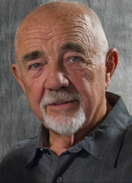 Dylan_Dog_0001's tweet image. 11月28日は伝説の特殊メイク師トム・バーマンの誕生日（1940）！！
68年『猿の惑星』で映画初参加し以降続々と話題作で辣腕を発揮！75年『魔鬼雨』の人間溶解や77年『ドクター・モローの島』の獣人達に82年『キャット・ピープル』の人豹変身等、多彩な特殊メイクを数多担当！！
#トム・バーマン生誕祭