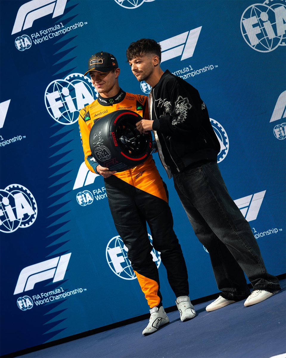 F1LasVegas's tweet image. One heck of a way to kick off your 150th race weekend 🧡🔥 @LandoNorris  

#LasVegasGP #F1