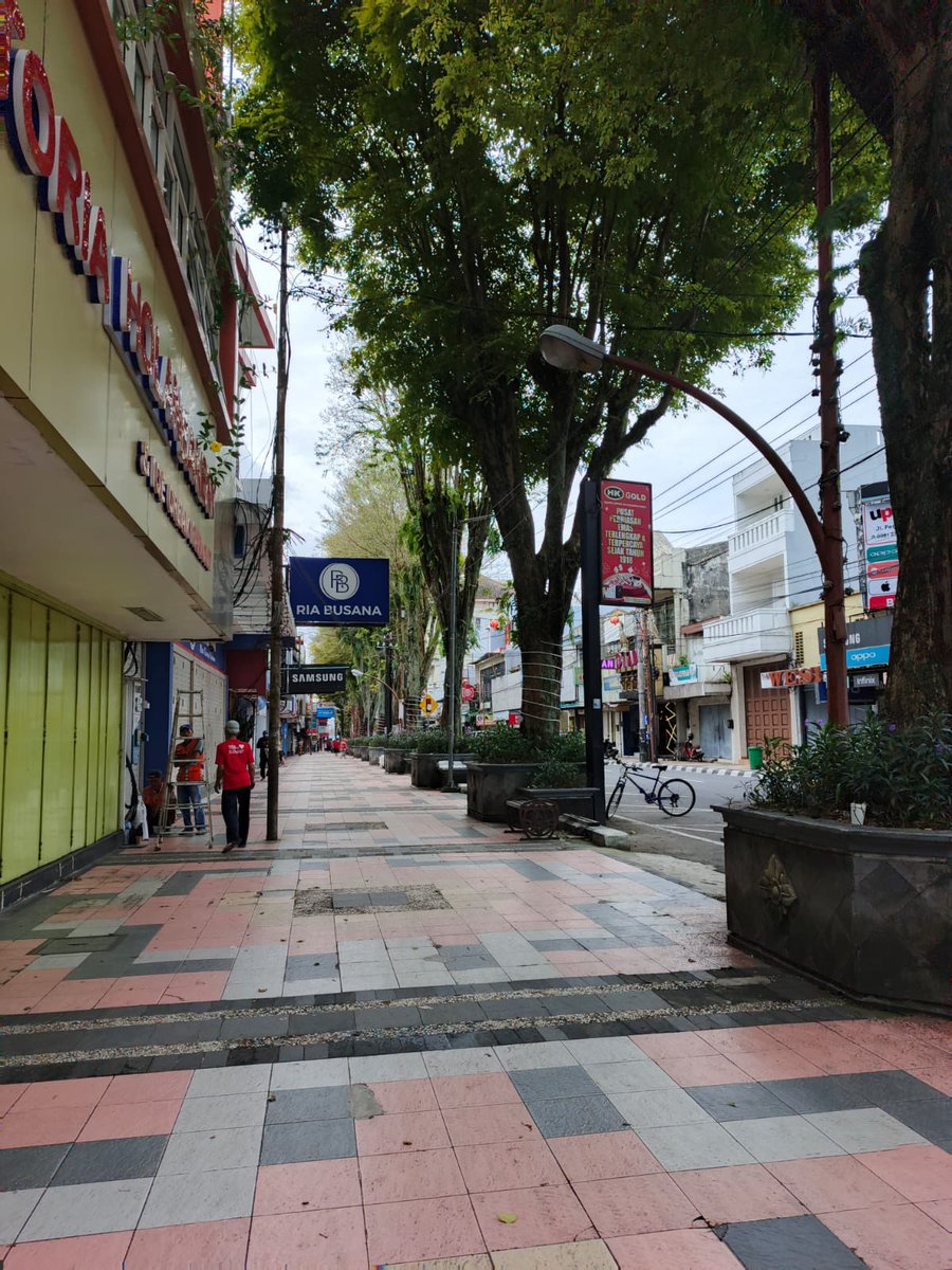 Sludgefuzzion's tweet image. Si tiba tiba di magelang tuh