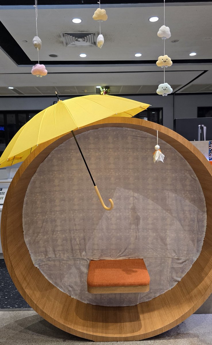 NFlyingSG's tweet photo. N.Fias! come chill and relax at our N.Flying Summer Rain Cafe event! 🥰

ps: we do hope that it wouldn't rain these two days 🤞🏻🙏🏻

🗓 22–23 Nov (Sat–Sun)
📍 At Tea 署茗職茶 @ 313 Somerset
#NFlyingSummerRainCafe #NFlying #엔플라잉 #NFlyinginSG https://t.co/tqYvBFjUpI