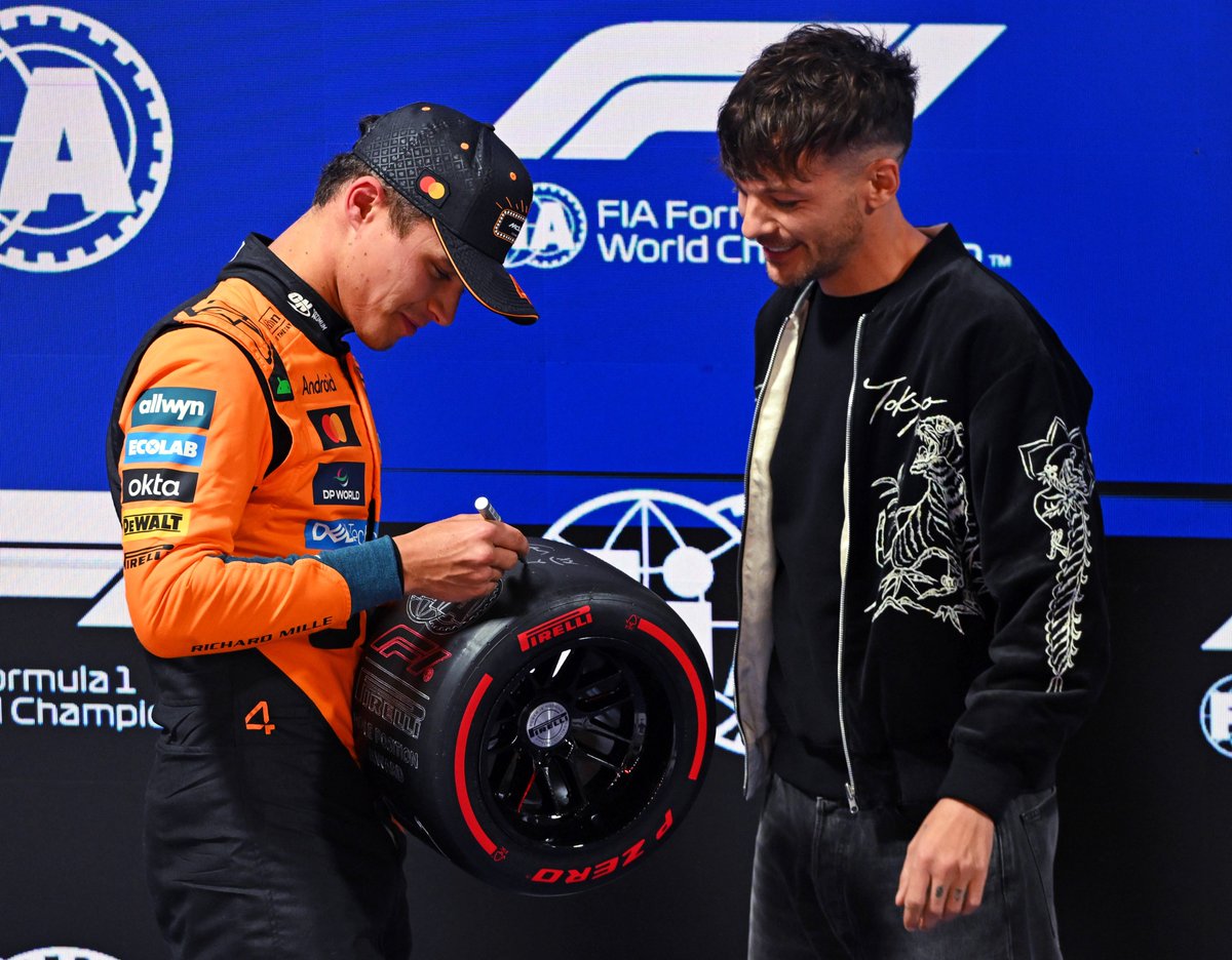 LN4's tweet image. *Almost* midnight memories