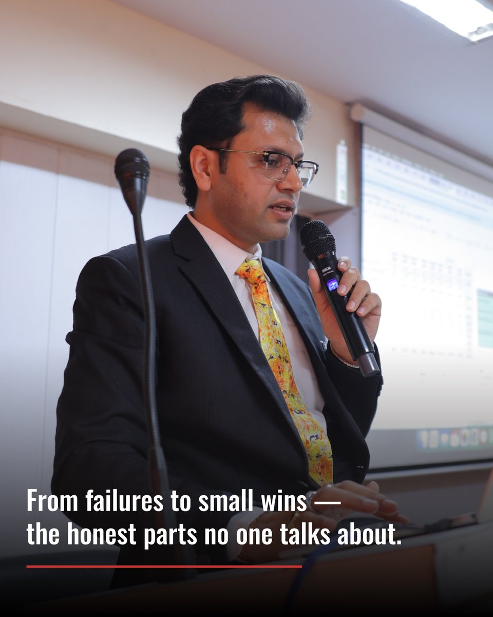 solitairesumit's tweet image. Honoured to share my journey as a Guest Lecturer at Jagannath Community College, Rohini.

{Guest lecture, entrepreneurship, startup journey, hoops and hurdles, motivational talk, college session, Jagannath Community College}

#GuestLecture #EntrepreneurshipJourney