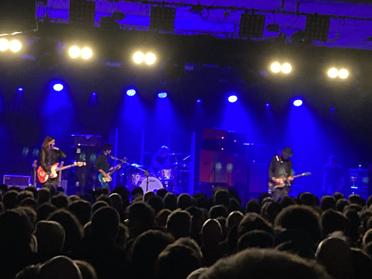 fac041's tweet image. MBV