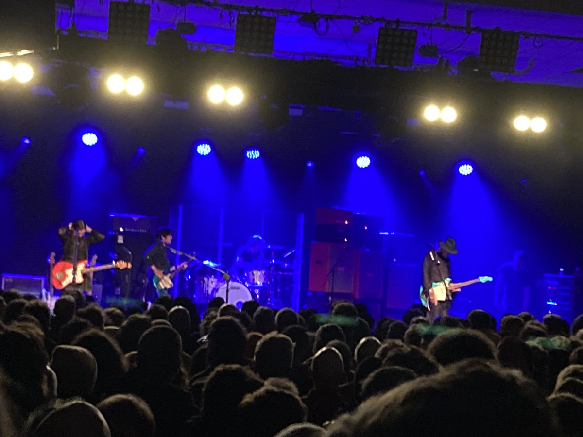 fac041's tweet image. MBV