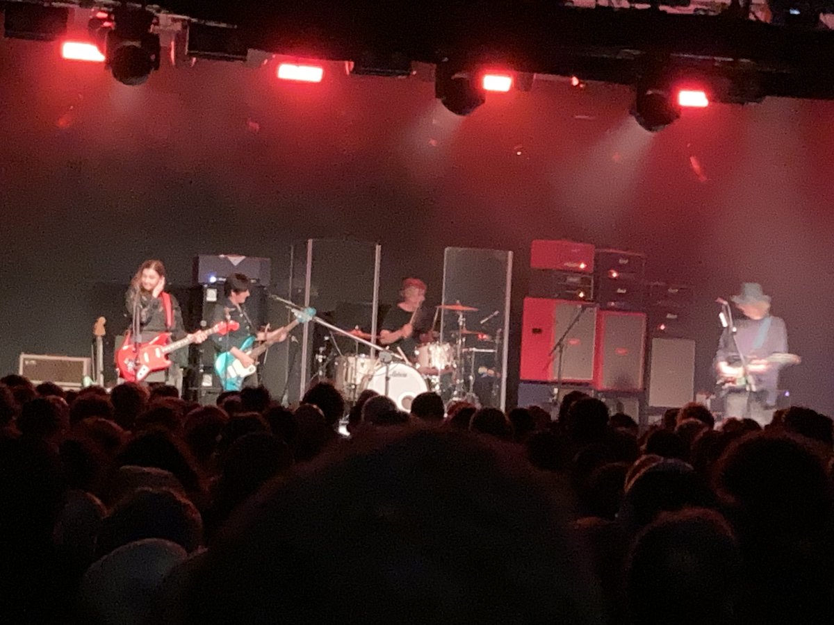 fac041's tweet image. MBV