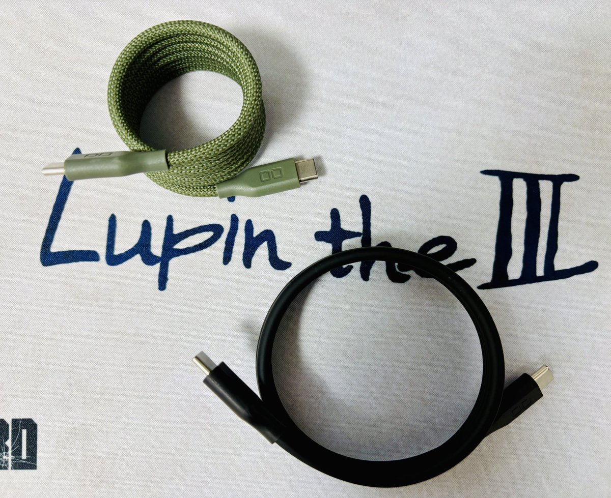 Ese_Tnk's tweet image. 充電ケーブルが割と好きで…
いつの間にか家に増えている…

最近は特に次の2つ…

←巻取り式のタイプ
→マグネットでまとまるタイプ

お気に入りは…
オウルテックの片引き巻取り式のもの…

片引きってとこがポイントで…
戻す時のストレスがフリー…

ケーブル周りスッキリ✨

#オウルテック