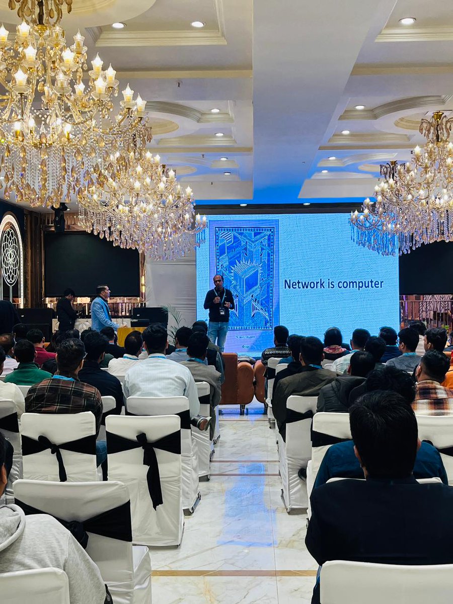 inoaug's tweet image. 🌟 Kickstart APEX AI Days 2025 with an inspiring keynote from Sanjeev Chauhan, VP &amp;amp; Country Leader – Solution Engineering at Oracle. With deep expertise in tech, cloud, and AI, he’ll set the stage for an exciting day of innovation! 🚀

#APEXAIDays #Oracle #LowCode #GenAI