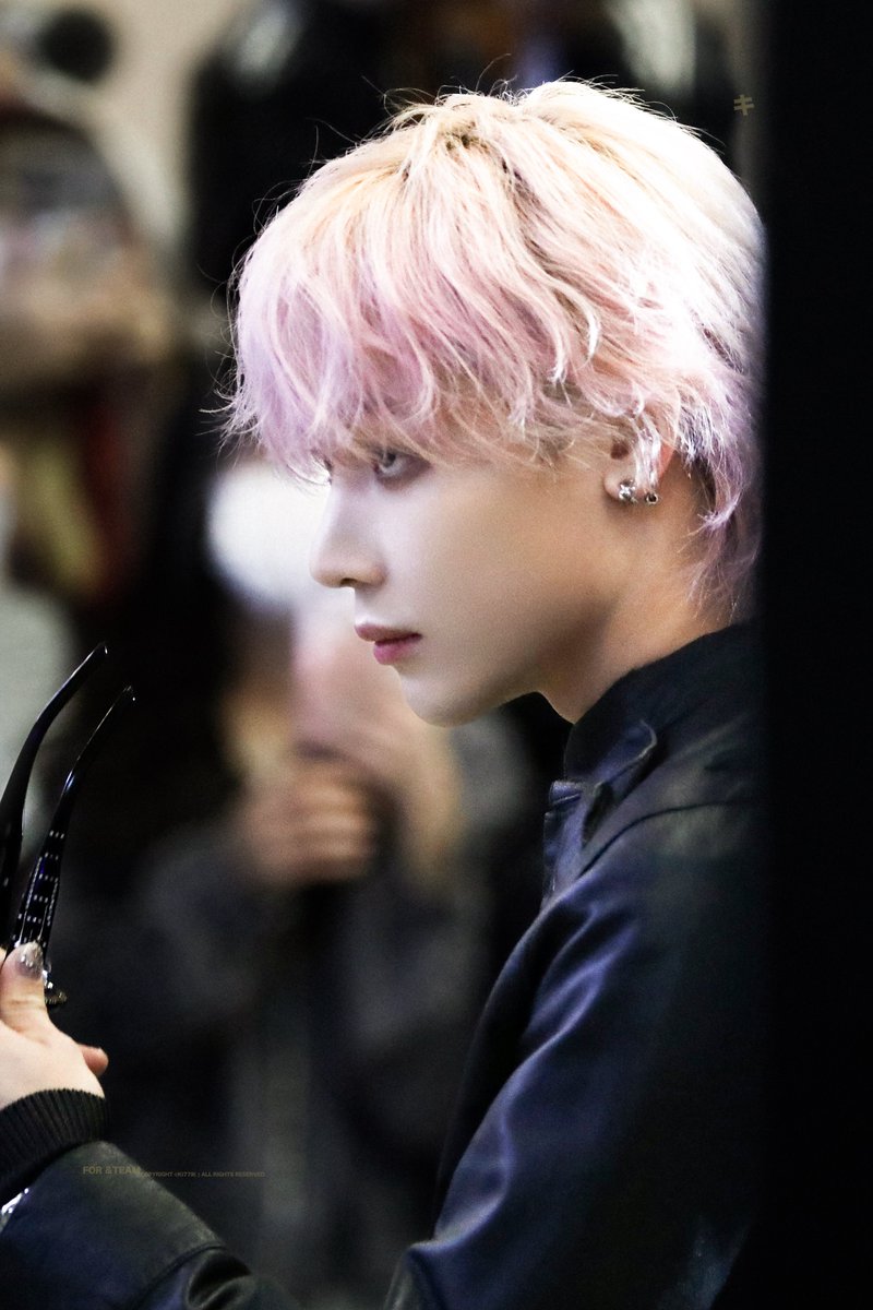 ki77ik's tweet photo. #니콜라스 #NICHOLAS  #ニコラス #앤팀 #andTEAM https://t.co/NpX245Jl4y