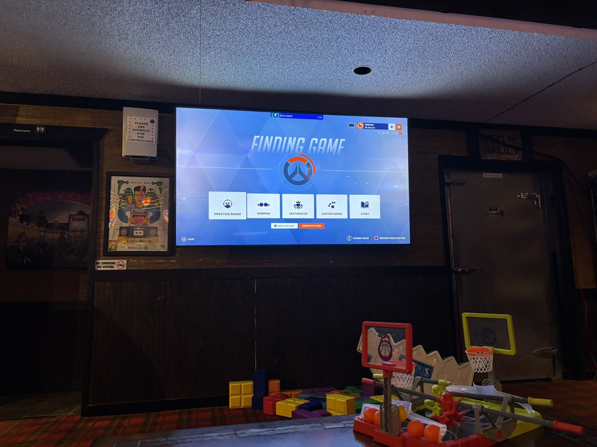 ballyatta's tweet image. yall ever just play overwatch at the bar