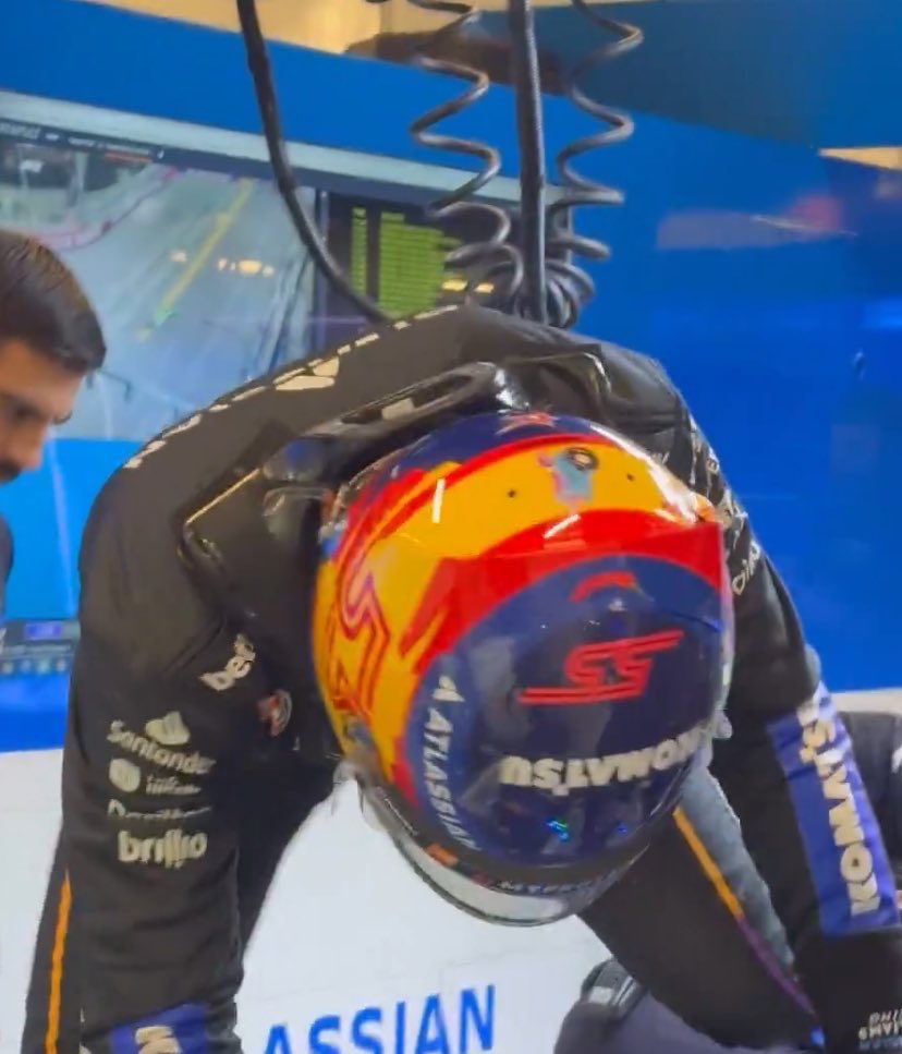 efilda55's tweet image. Sparkles                               gives you P3🦄✨