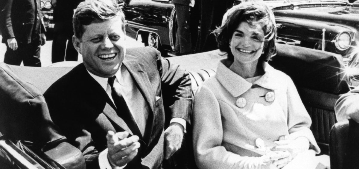 worldfacts06's tweet photo. 📅 Fact of the Day — 22nd November

On 22 November 1963, the world was shocked when U.S. President John F. Kennedy was assassinated in Dallas, Texas — a moment that changed global politics forever. https://t.co/xj00AvRA25