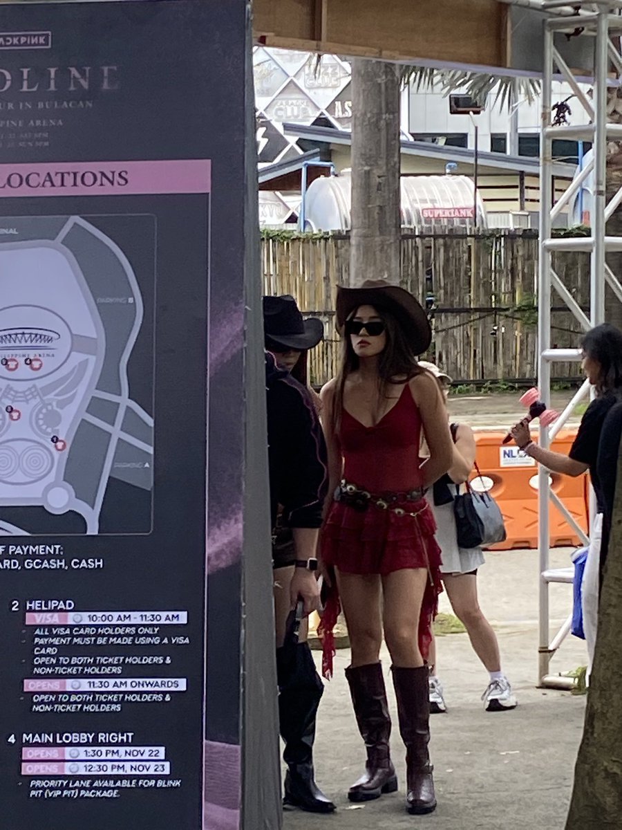 Aiah, just wanna let you know na I will plagiarize this fit sa Coachella hahahaha eme