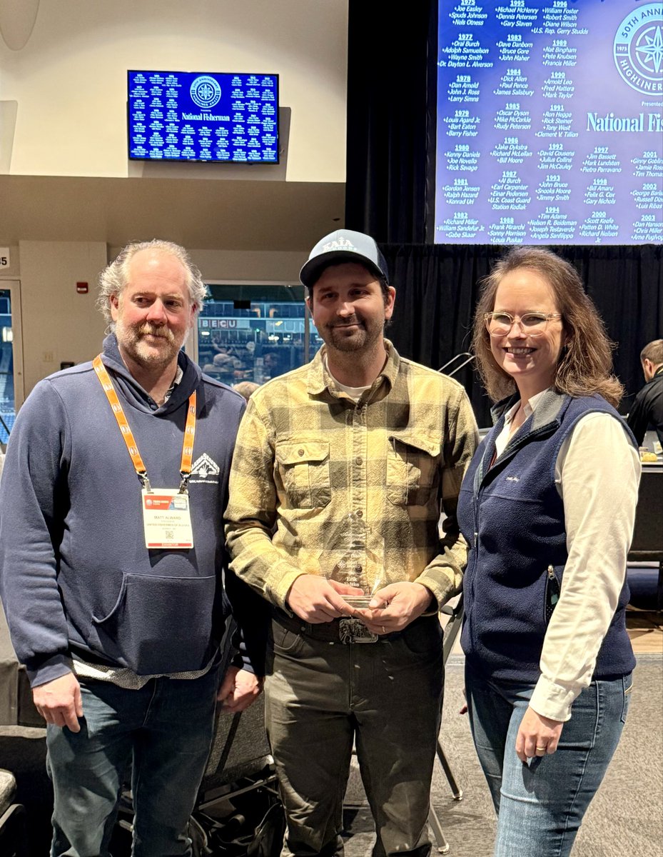 RepVance's tweet image. 🐟HOMER HIGHLINERS⚓️
The past couple of days have been a whirlwind at the Pacific Marine Expo: connecting with fishermen, industry leaders, and most importantly, celebrating Homer’s own National Fisherman 2024 Highliner, Erik Velsko! 

Erik &amp;amp; Laci are brilliant fishermen and…