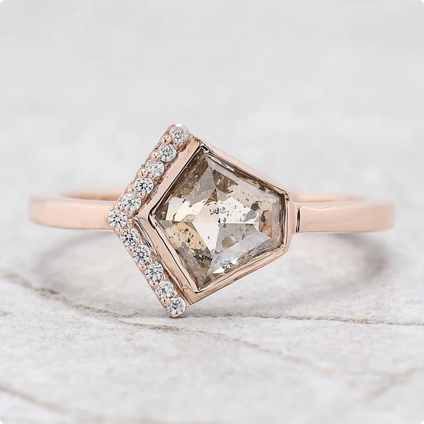FDJewels's tweet image. Pentagon Cut Brown Color Diamond Ring 1.12 Ct 7.10 MM Pentagon Shape Diamond Ring 14K Rose Gold Silver Engagement Ring Gift For Her QL9089

ETSY : etsy.com/in-en/listing/…

#PentagonDiamondRing #BrownDiamondRing #PentagonCutDiamond #UniqueEngagementRing #PentagonShapeRing