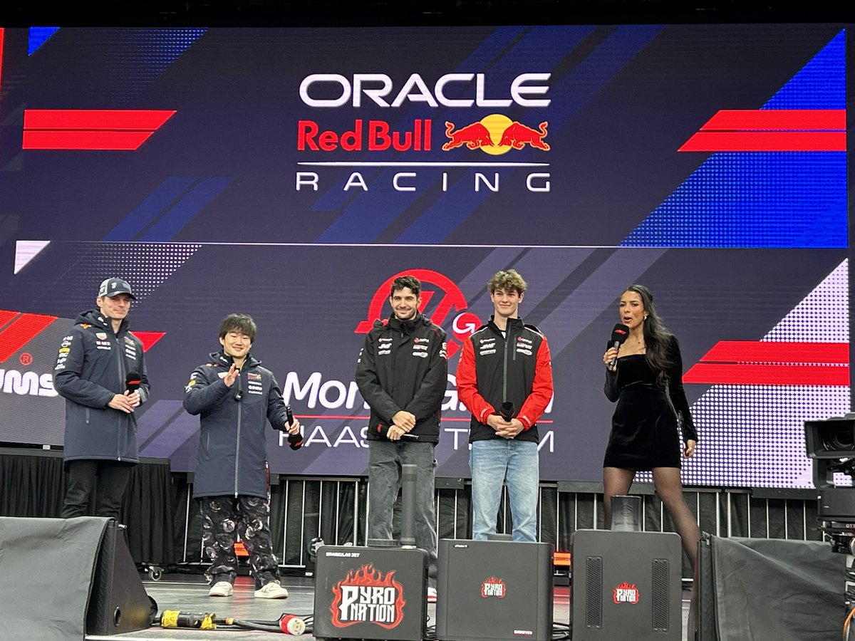 carnumber_11's tweet photo. F1ベガス現地観戦　予選日終了
角田くんは残念だったけど、見応えのある予選でした〜
#F1JP https://t.co/ob8WZlKRJG