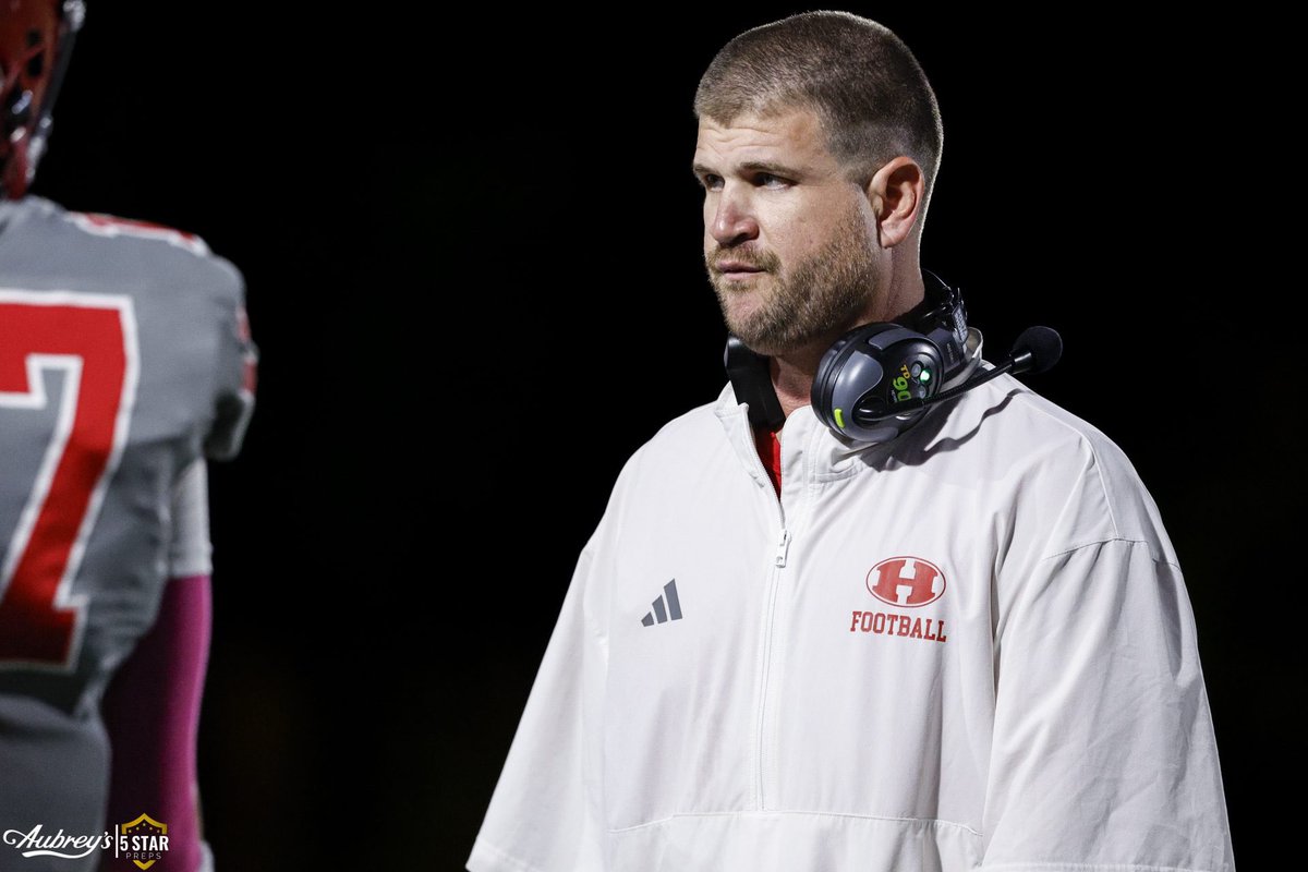 HALLS STILL HAS IT GOING
• powered by <a href="/triplefknox/">Triple F Elite Sports Training</a> •

Halls HC <a href="/CoachHughes56/">Brent Hughes</a> vowed to his team after the regular-season loss to Central that, if they saw the Bobcats again, he wouldn’t make the same mistake in Game 2. He kept his word.  

THE READ ⭐️ 5starpreps.com/articles/halls…