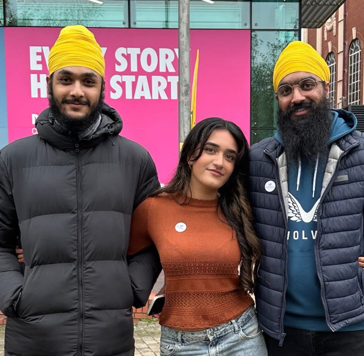 pedalsingh's tweet image. HAPPY 21st BIRTHDAY SATNAM 

He’s not with us today! Busy working on the F1 Grand Prix in Las Vegas! 😍
Have the most amazing day son! 
The family are so proud of you ❤️ 

See you next week! 
We will have some Samosas to celebrate 🤣 at #SamosaSaturday.