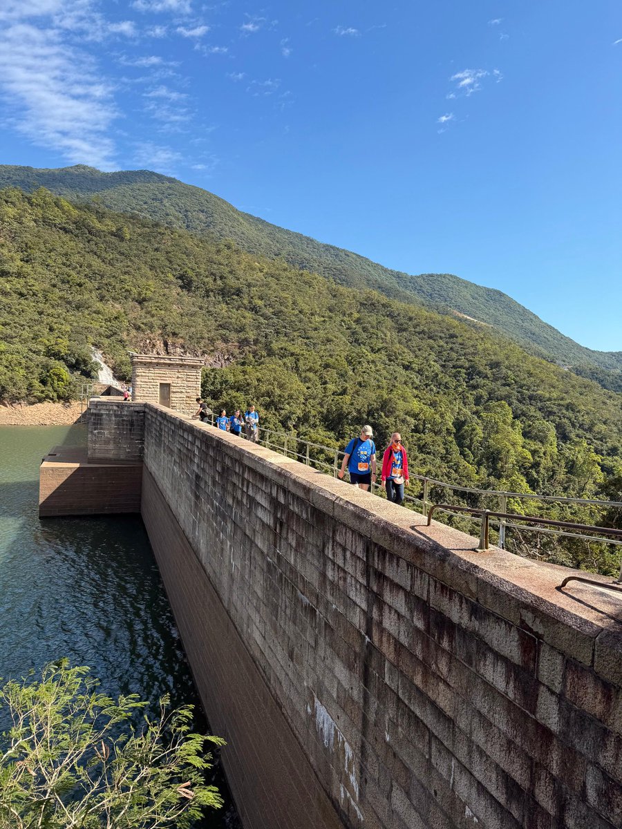 To mark International Day for the Elimination of Violence Against Women and in support of Hong Kong’s civil society and vulnerable women, the EU Office to Hong Kong and Macao and colleagues from 🇪🇺 Member States 🇨🇿 🇮🇹 have again joined the RUN Charity Trail Race today. (1/2)