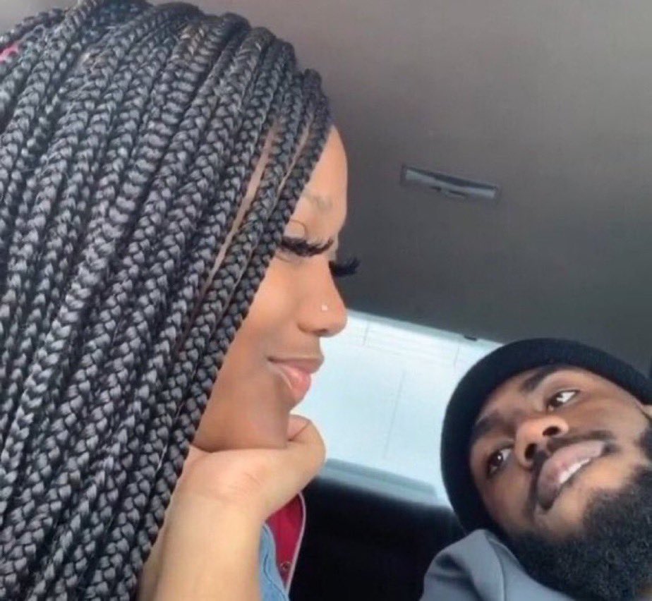 datchuguyy's tweet image. Pickup Lines Thread 🧵 

1. &quot;Your legs are not my kids but I would love to raise them!&quot;😂