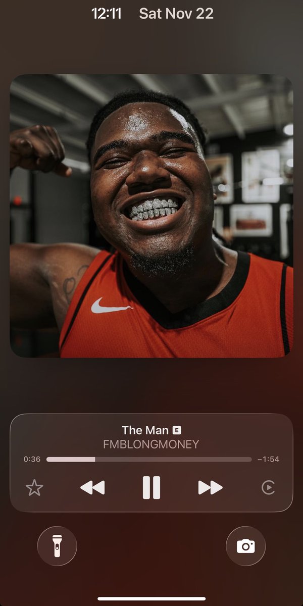 Hollywood Cole (@zbezzy) on Twitter photo 