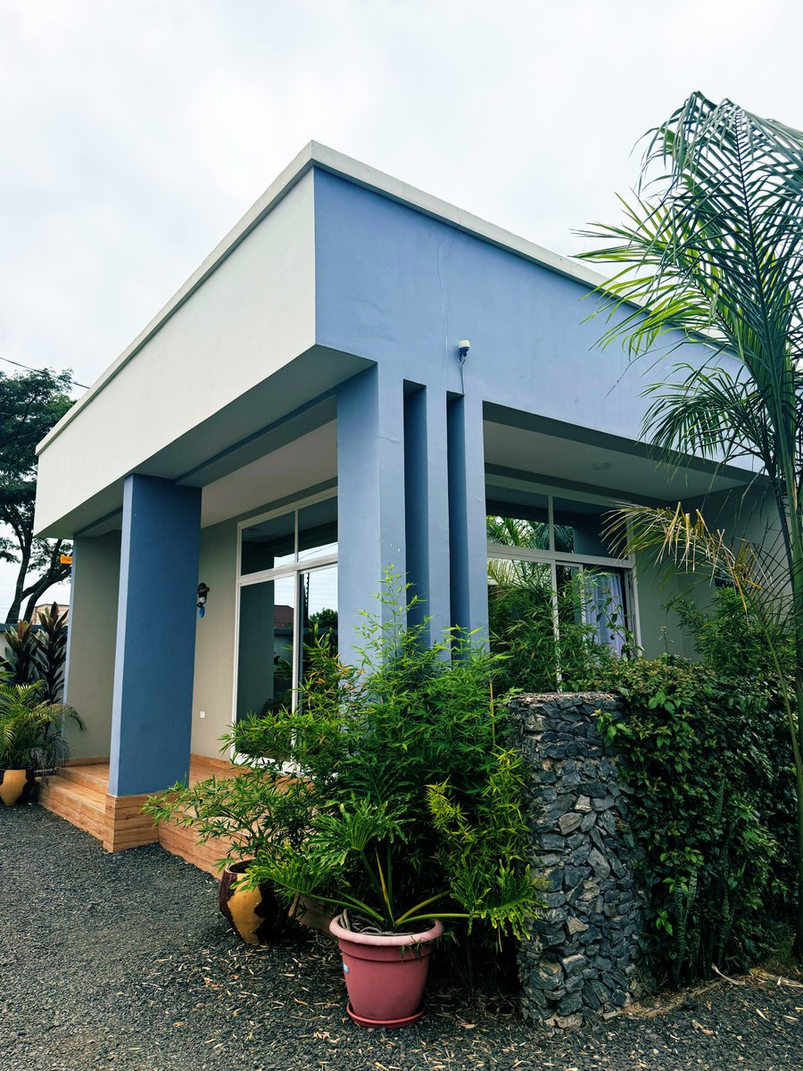 OffGdynamics's tweet image. For such a lovely home

Let us get you this
3kw inverter 
5.6kwh battery 
4pcs 585 watts panels 
Accessories and installation 

Ke’s 260,000

Run Washington machine 12kg
Electric kettle 1500w
Microwave 1500w
10 bulbs 
65” tv 
Router

Call us 0758 647 084