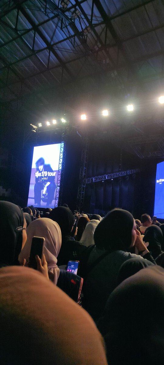 ddywji's tweet image. JUJUR AKU BAHAGIA BGT SMLM. buat para kakak kakak donatur, sekali lg aku ucapin makasih banyak ya, aku jd bisa nikmatin kegilaan tadi malam 😭😭😭😭😭😭 walau paginya agak ambruk tp aku bener-bener bersyukur bgt bisa jadi bagian dari kalian