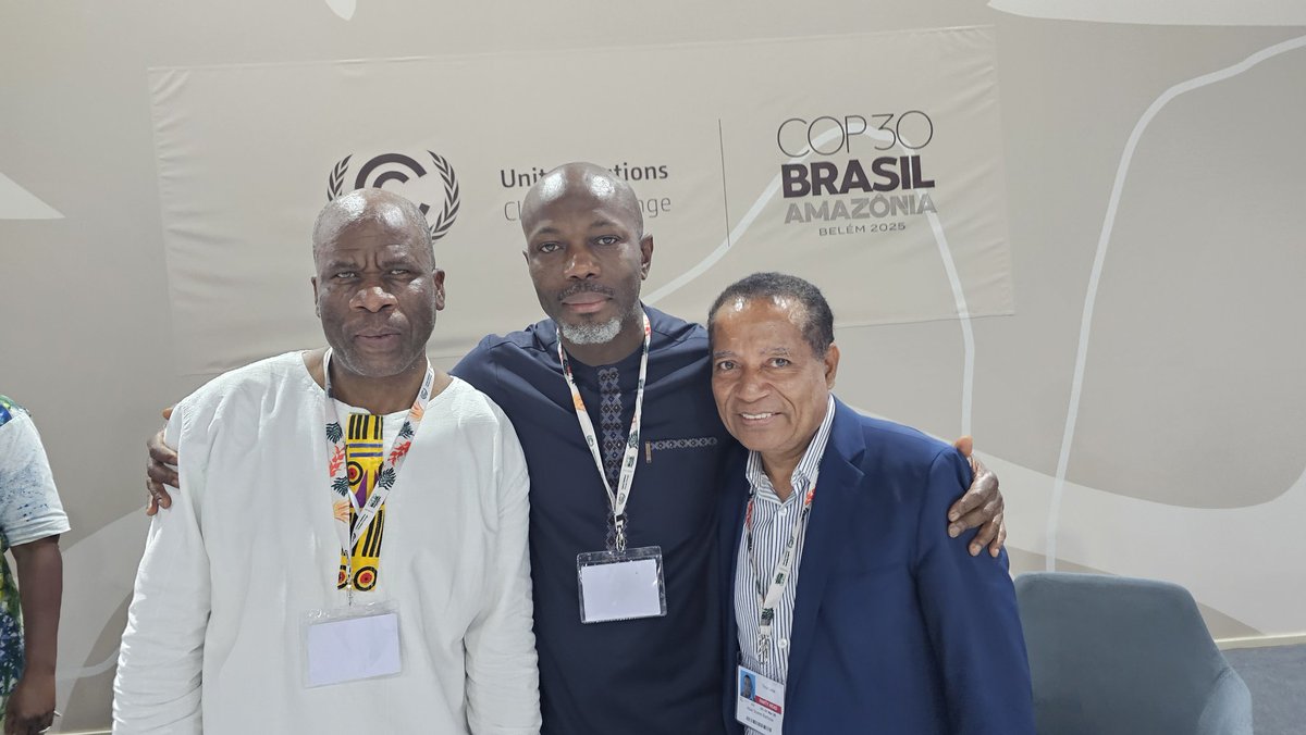 LDCChairUNFCCC's tweet image. In our last coordination meeting, I handed over a symbolic heavy bag to the incoming chair ambassador Adao SoaresBarbosa, asking him to be strong. Last‑moment photos taken, Sierra Leone&apos;s Minister appreciated milestones we achieved collectively . 

Goodbyes said. 

#LDC #Malawi