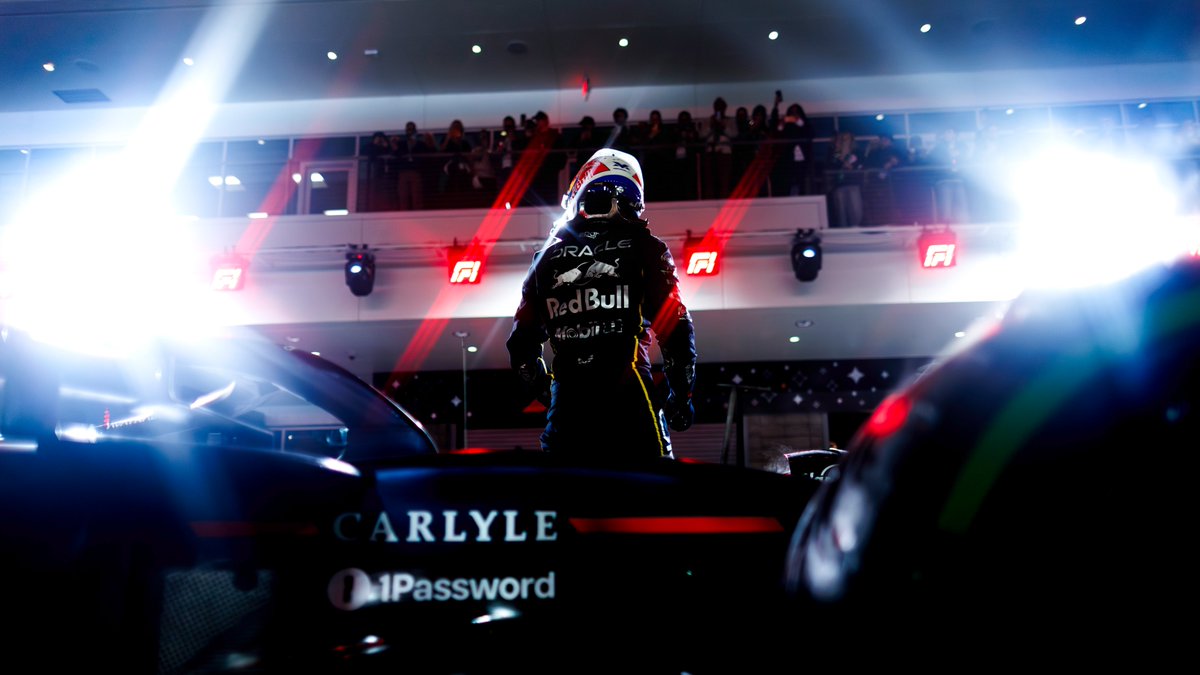 redbullracing's tweet image. AURA 🤩

#F1 || #LasVegasGP 🇺🇸