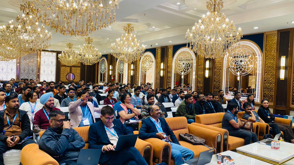 inoaug's tweet image. 🚀 Get a front-row view of the future of Oracle APEX as Koratamaddi Chaitanya Shanker and Toufiq Mohammed unveil the latest updates and upcoming innovations. A must-attend roadmap session for every APEX enthusiast! 🌟

#APEXAIDays #Oracle #LowCode #GenAI