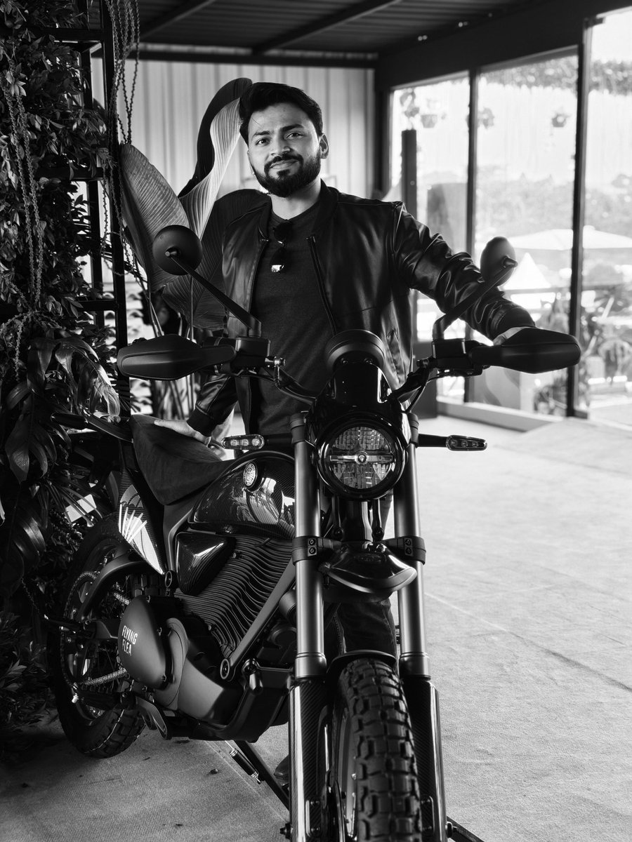 utsavtechie's tweet image. The New Flying Flea S6

Hitting roads in 2026