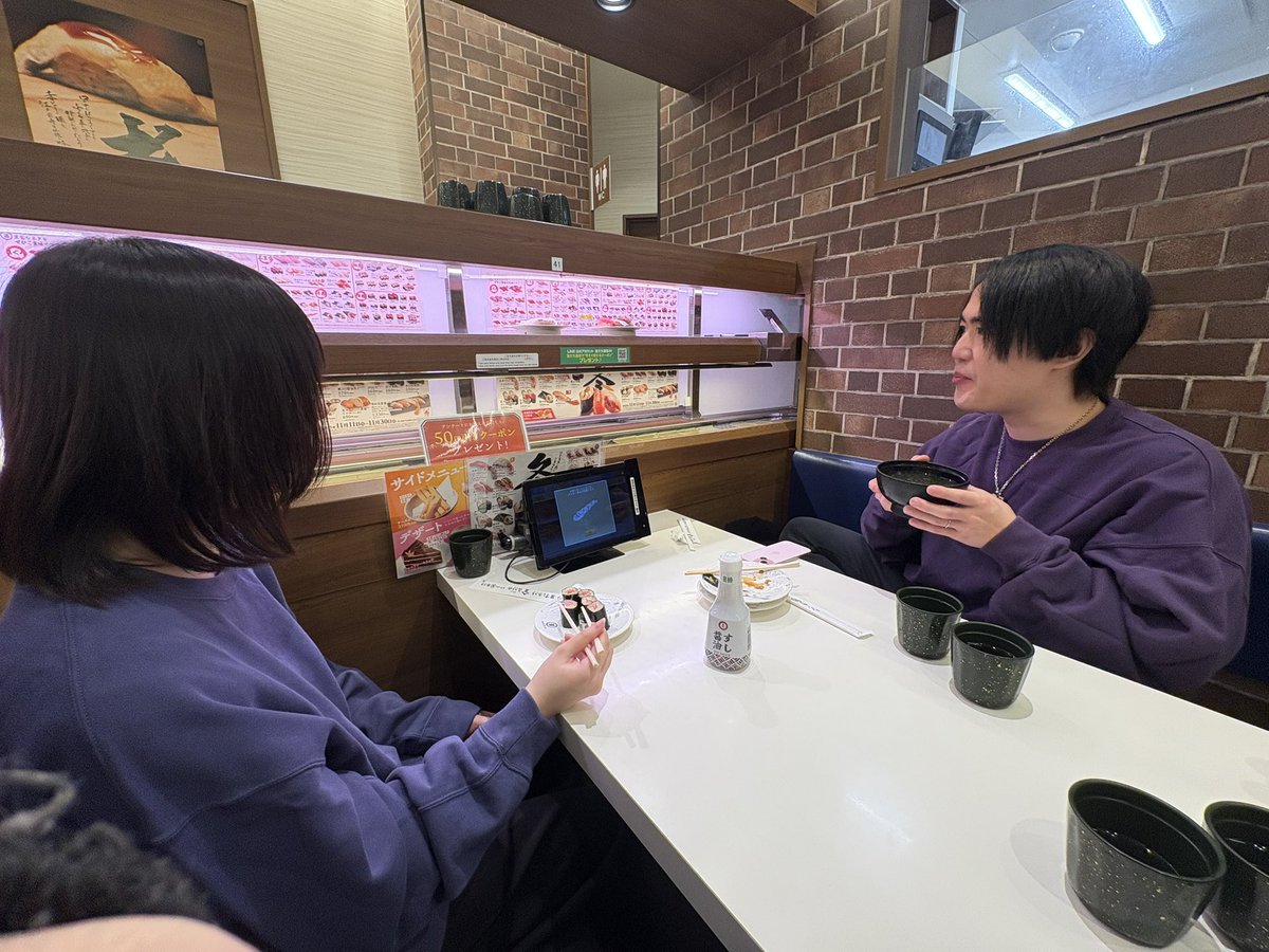 回転寿司きた🥹

毎日頑張ってる秘書の為に！
ってお高い回転寿司連ご馳走してくれるらしい.......

ワイもちゃっかり便乗して奢ってもらうで✌️

<a href="/Pien_Alchemist/">__（空白）</a> 
<a href="/poten_shafu/">歩天使歩@こーいちの秘書</a>