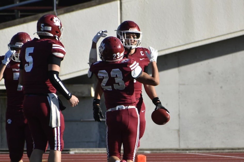 RitsumeiSports's tweet image. 【アメリカンフットボール部】
2025年度全日本大学アメリカンフットボール選手権／準々決勝／対・法政大学ORANGE

前半終了
第１Ｑ 立命館14ー０法政大
第２Ｑ 立命館７ー10法政大

WR木下(営4)のTDで追加点を奪い折り返す✨️