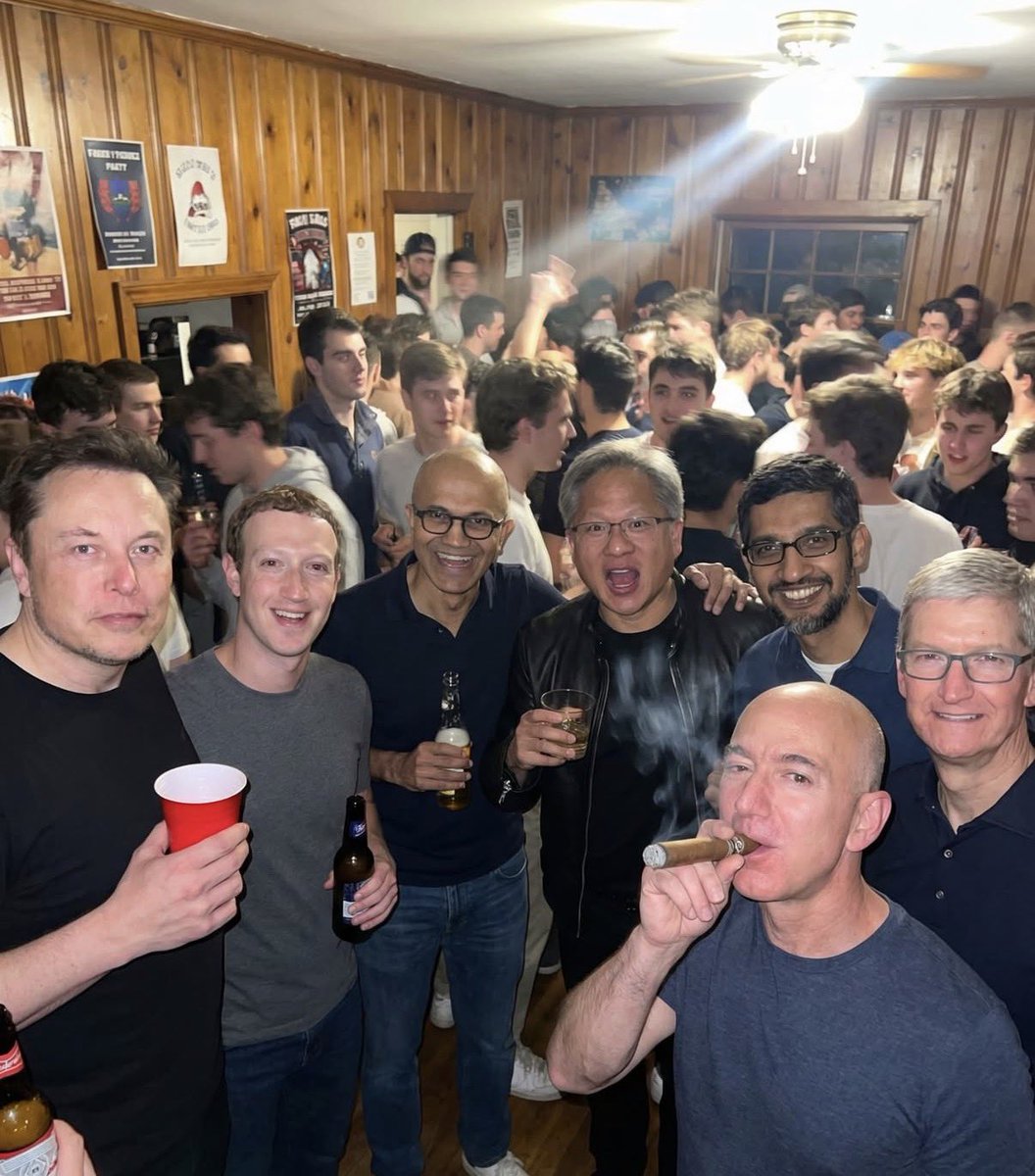 22/11 

The launch party is in Telegram.
Pregame at 18:00 CET 👀

See you inside.
t.me/OWAportal