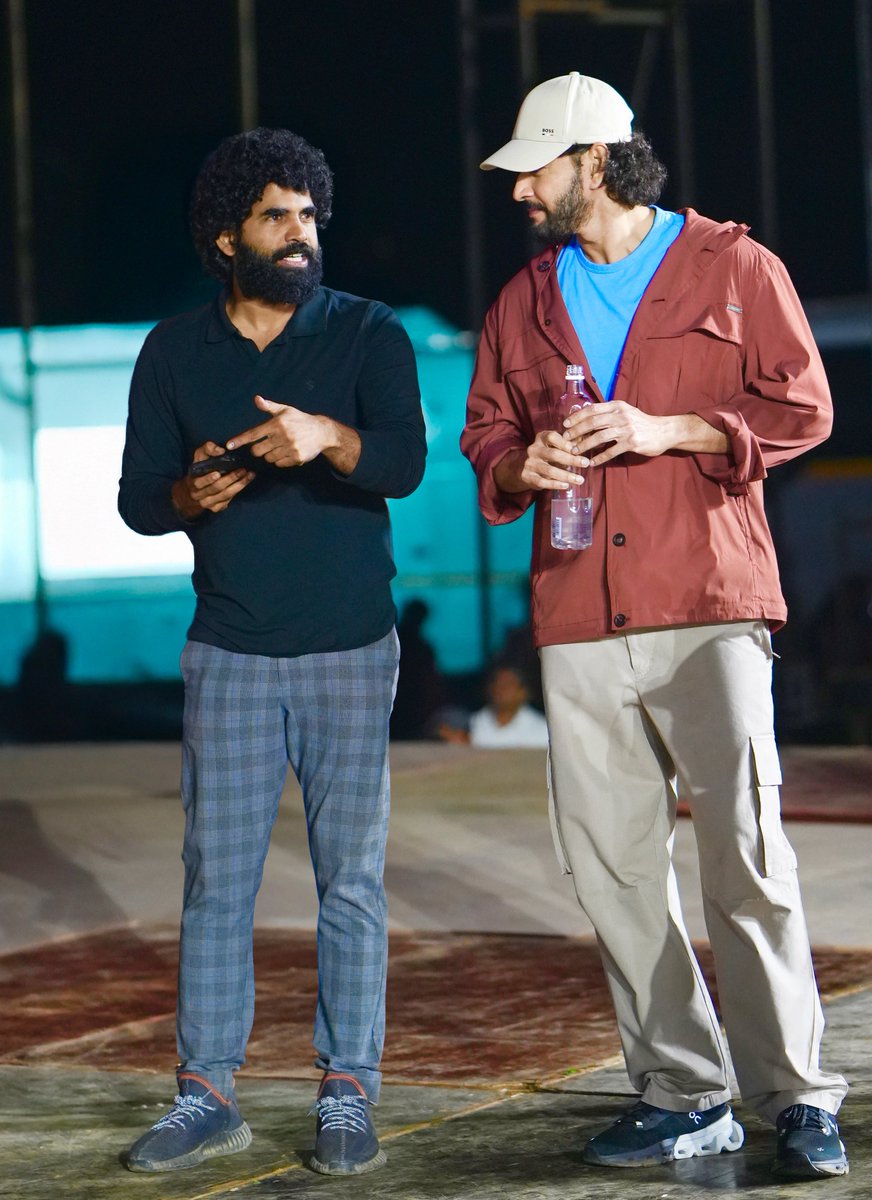 urstrulyMahesh's tweet image. The silent man behind everything we build…..Happy Birthday Karth.. Always amazed to see you hold the toughest pieces together with ease….🤗🤗🤗 Wishing you a great year onwards and upwards♥️♥️♥️  @ssk1122