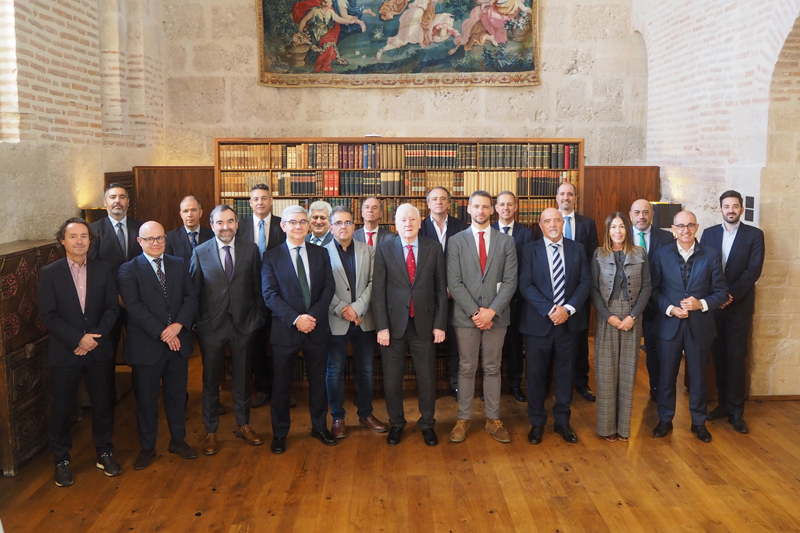 👉 🎬#Vídeo de los 38º #DiálogosCyLEconómica ow.ly/zuRY50XvFJG <a href="/jcyl/">Junta de Castilla y León</a> <a href="/empleojcyl/">Empleo Castilla y León - eCyL</a> <a href="/GRIrecolocacion/">GRI_Recolocación</a> #Funafor <a href="/arledomaine/">Abadia Retuerta</a> #CSA <a href="/ceoecepymesa/">CEOE-CEPYME Salamanca</a> <a href="/GJ_Automotive/">Grupo Julián Automotive</a> <a href="/camarascyl/">Consejo de Cámaras de Comercio CyL</a> #GrupoRíoVena <a href="/asercomexLCI/">ASERCOMEX LOGISTICS</a> <a href="/CARTIFCT/">CARTIF</a> <a href="/Geoxa_SL/">Geoxa S.L.</a> <a href="/santander_es/">Santander España</a> <a href="/roams_vip/">Roams</a> <a href="/gadis/">Gadis</a> <a href="/IBERAVAL/">IBERAVAL, SGR</a> #Metrolec #STI