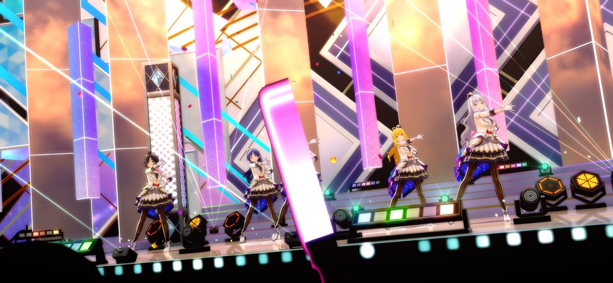 SS__log's tweet image. 🪩 ゲーム内頭上ペンラ民