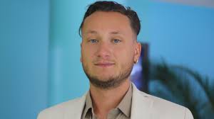 Un jour, une merde 

Raphaël Arnault : le député fiché S qui insulte le père d’une victime du Bataclan – Patrick Jardin.

"Dans moins d'un mois cela fera 10 ans que je suis séparé de ma fille Nathalie, assassinée par des islamistes qui sont soit mort soit incarcérés. Par contre,