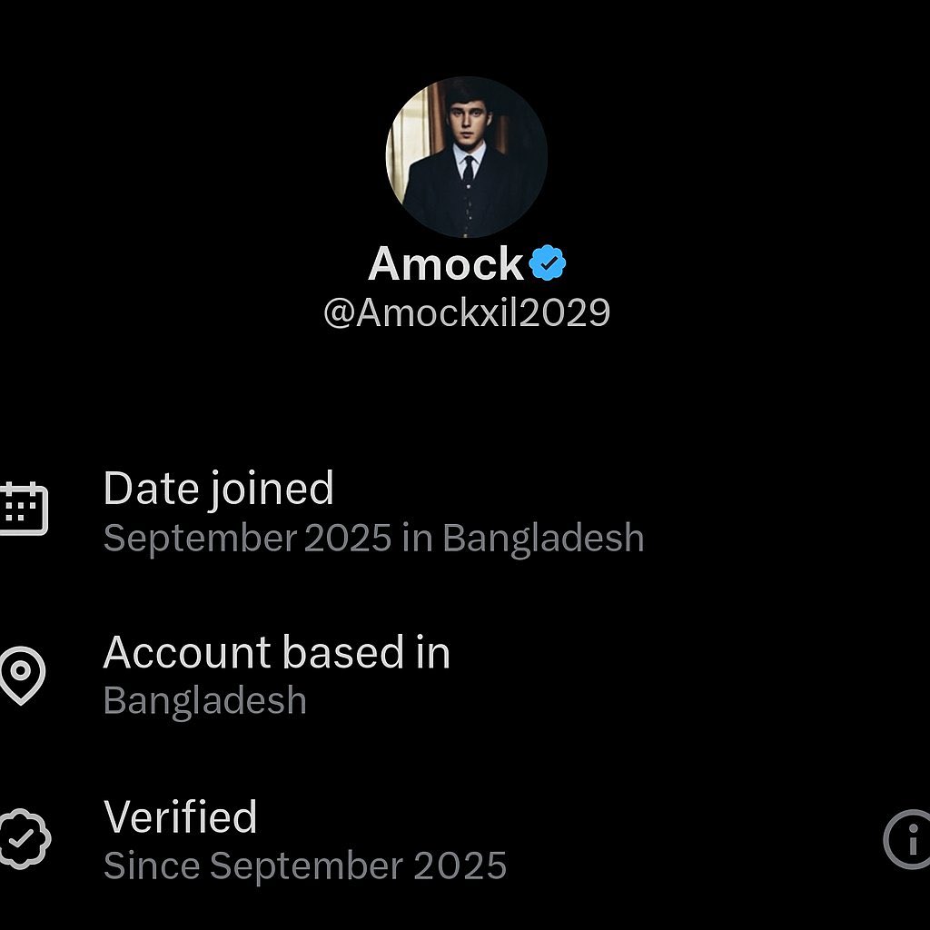 ssaratht's tweet image. This Congress supporter is busted. He is a Kanglu. 

90% of Congress supporters in SM are either from 🇵🇰 or 🇧🇩 

@SupriyaShrinate hired them all.