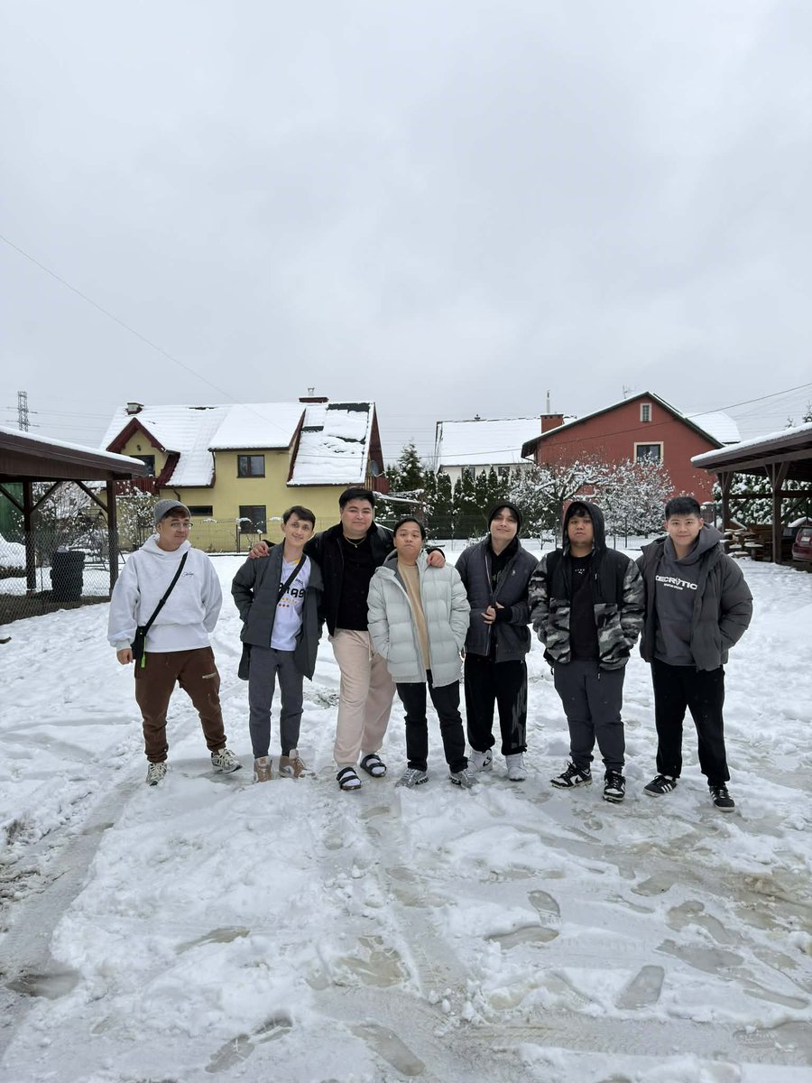 ExecrationGG's tweet image. Happy Kids! 𝐖𝐄 𝐖𝐀𝐍𝐍𝐀 𝐁𝐔𝐈𝐋𝐃 𝐀 𝐒𝐍𝐎𝐖𝐌𝐀𝐍!☃️

#ExeShot #747Live #TTRacingPH
#BlastSlamV