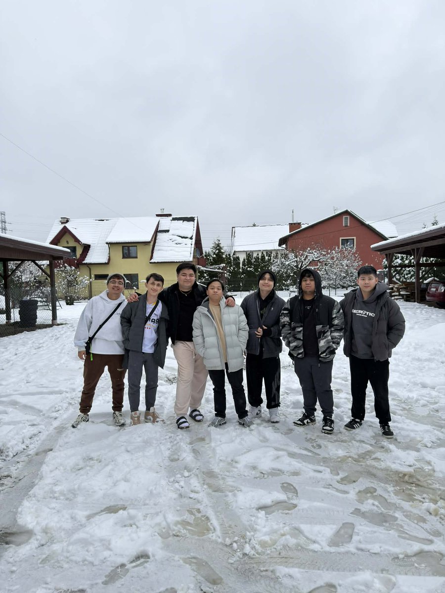 ExecrationGG's tweet image. Happy Kids! 𝐖𝐄 𝐖𝐀𝐍𝐍𝐀 𝐁𝐔𝐈𝐋𝐃 𝐀 𝐒𝐍𝐎𝐖𝐌𝐀𝐍!☃️

#ExeShot #747Live #TTRacingPH
#BlastSlamV