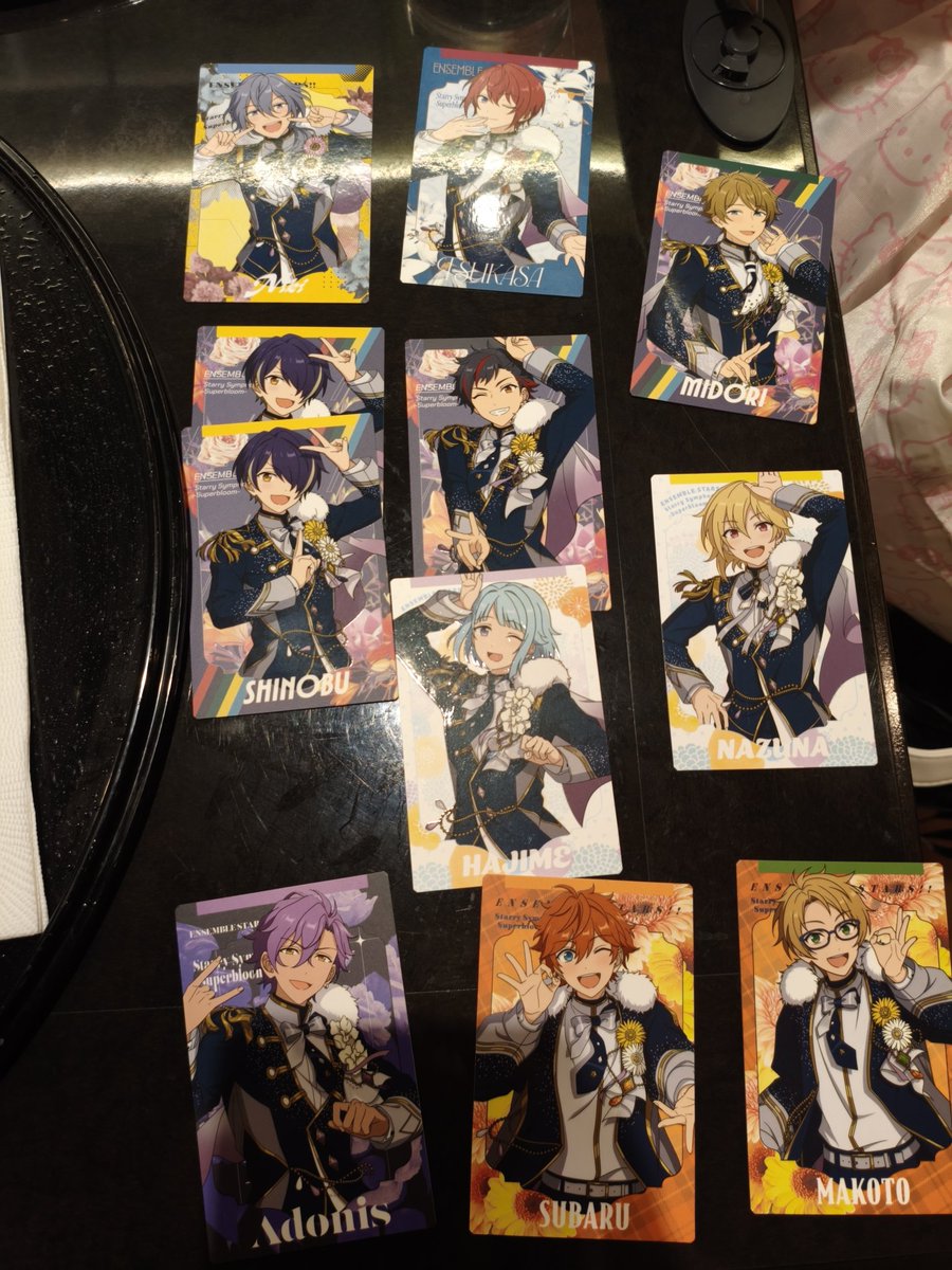 【交換】あんスタ スタフォニ
 ミニペンライト カード コレクションカード カードコレクション
求)渉(ミニペンラとカード)、こはく(ミニペンラ)、 桃李(カード)
譲)1枚目、2枚目
本日現地での手渡し交換可能です！