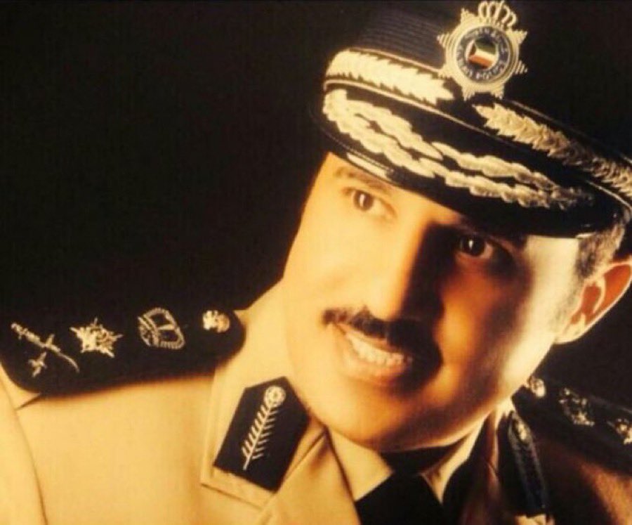 قبل كم سنه ونحن في لندن كنا قاعدين في كوفي شوب في الهايد بارك ، كنت أتجاذب أطراف الحديث مع اخي العزيز صالح غنام العنزي والذي كان يعمل ضابطًا في المباحث . 
كان الكلام وديًا، مليئًا بالقصص والتجارب الوديه، حتى قادنا الحديث إلى سؤالٍ عابر، لكنه ثقيل في معناه.

قلت له يا بو مشعل :