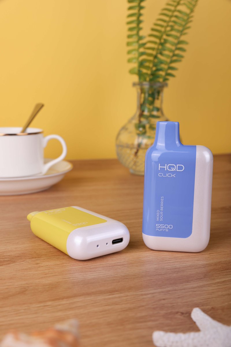 Rachelliu_hqd's tweet image. CLICK, le geste cool qui transforme les moments ordinaires en instants partagés. #HQDClick #CoolMoves #SharedMoments #TrendCulture #VapeStyle #HQDWorldwide