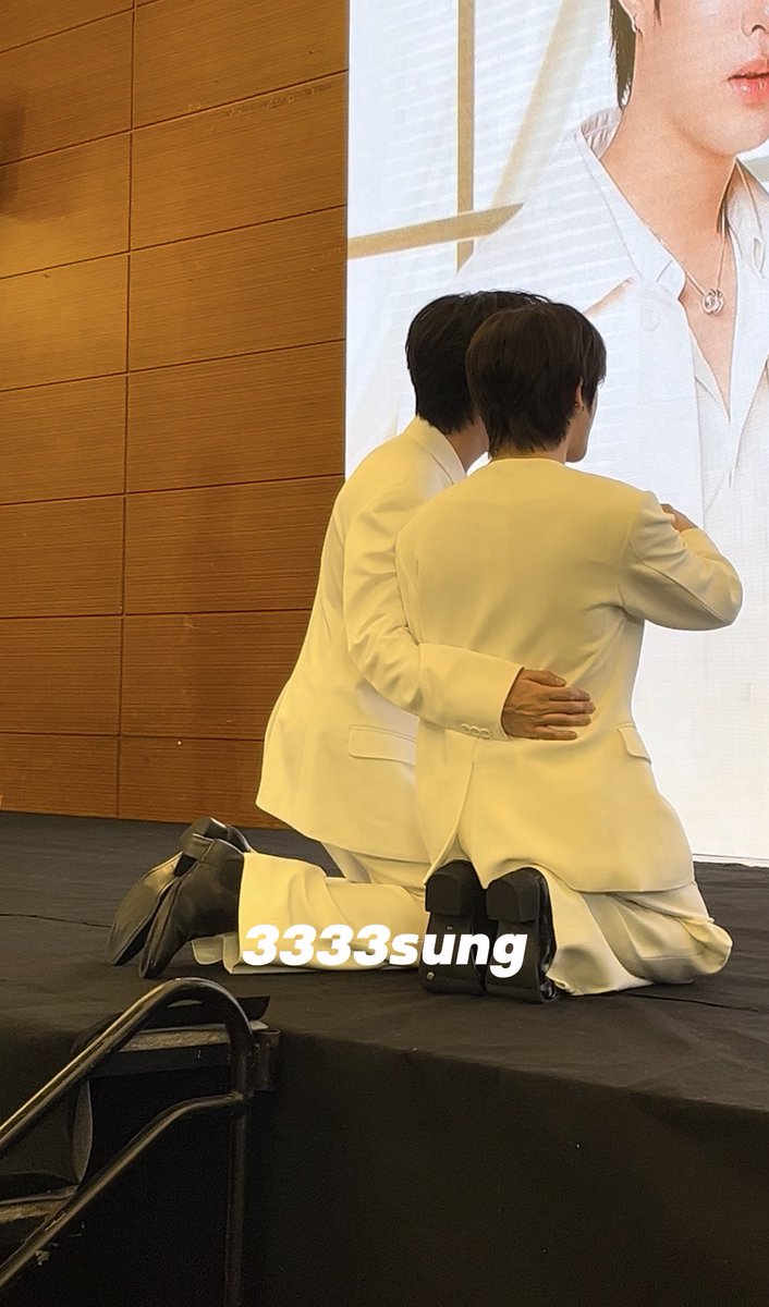 3333sung's tweet image. 🥺

#TleFirstOneFSinShanghai