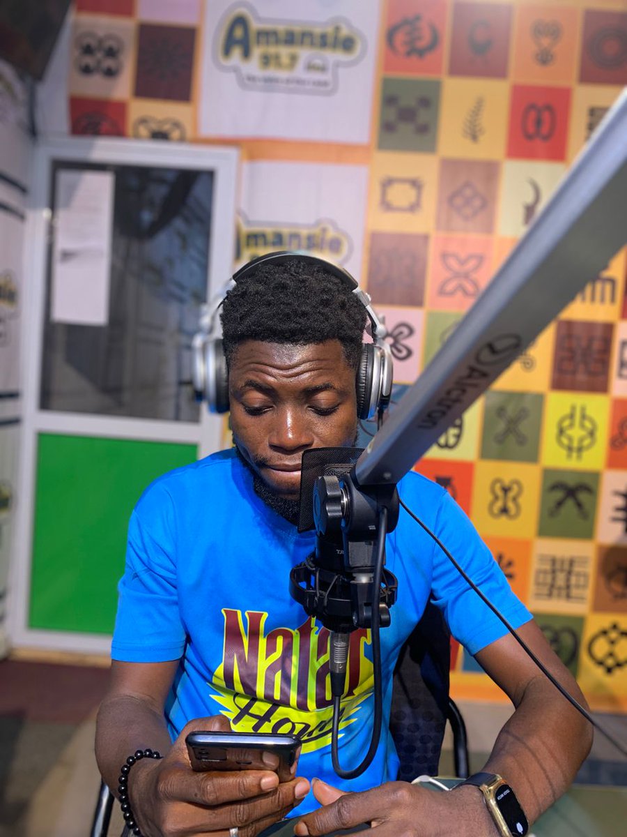 DrSlim160's tweet photo. At Amansie FM 91.7 #drslim160 https://t.co/BsoXCQFecv