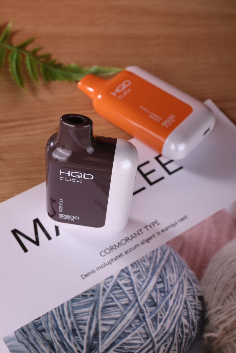 Rachelliu_hqd's tweet image. CLICK—the cool little move that turns ordinary moments into shared vibes. #HQDClick #CoolMoves #SharedMoments #TrendCulture #VapeStyle #HQDWorldwide