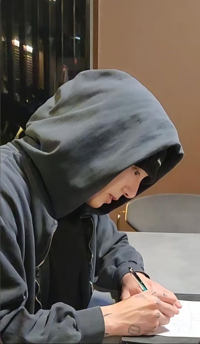 hvmanitywar's tweet image. ͏
📍  𝗠𝗼𝗱𝗲𝘅 𝗧𝗼𝘄𝗲𝗿, 𝗝𝗮𝗸𝗮𝗿𝘁𝗮. 
      
Musisi boleh, ngantukan boleh banget, tapi sekarang Modex formally adopted me. Thank you for the opportunity—this journey keeps getting brighter. 🙌🏻

͏